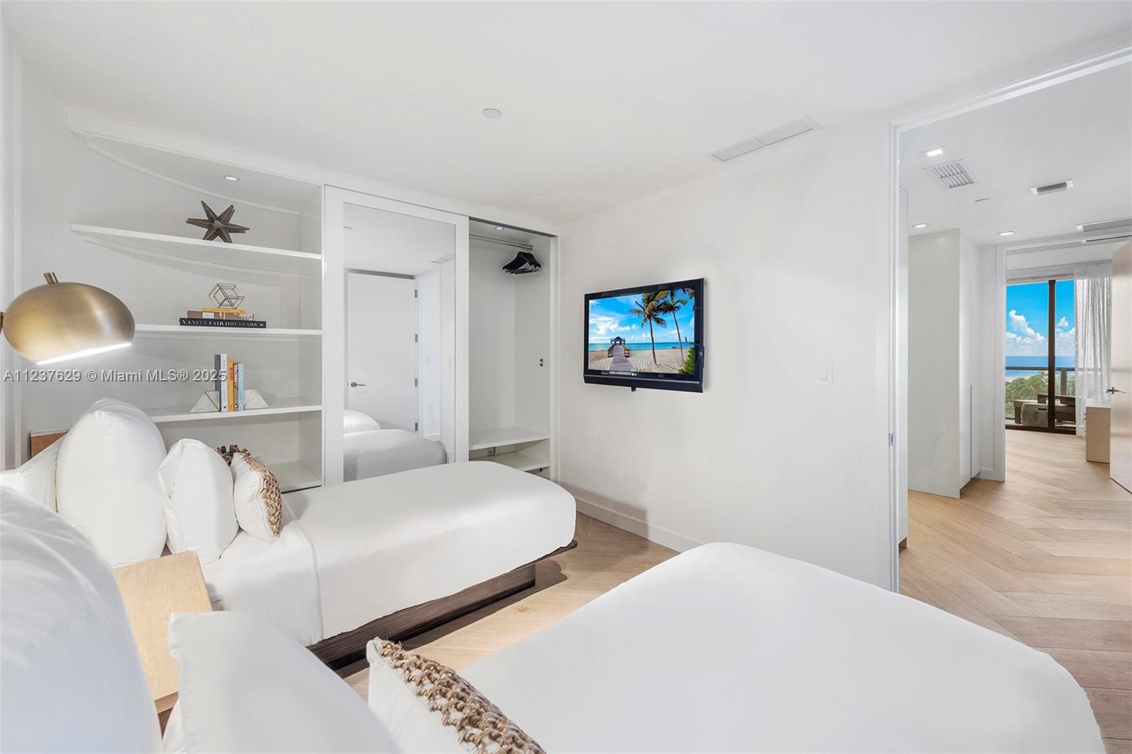 2201 COLLINS AVE CONDO - Residential Lease