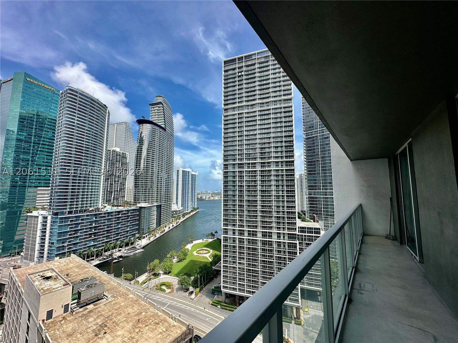 500 Brickell Ave 2407