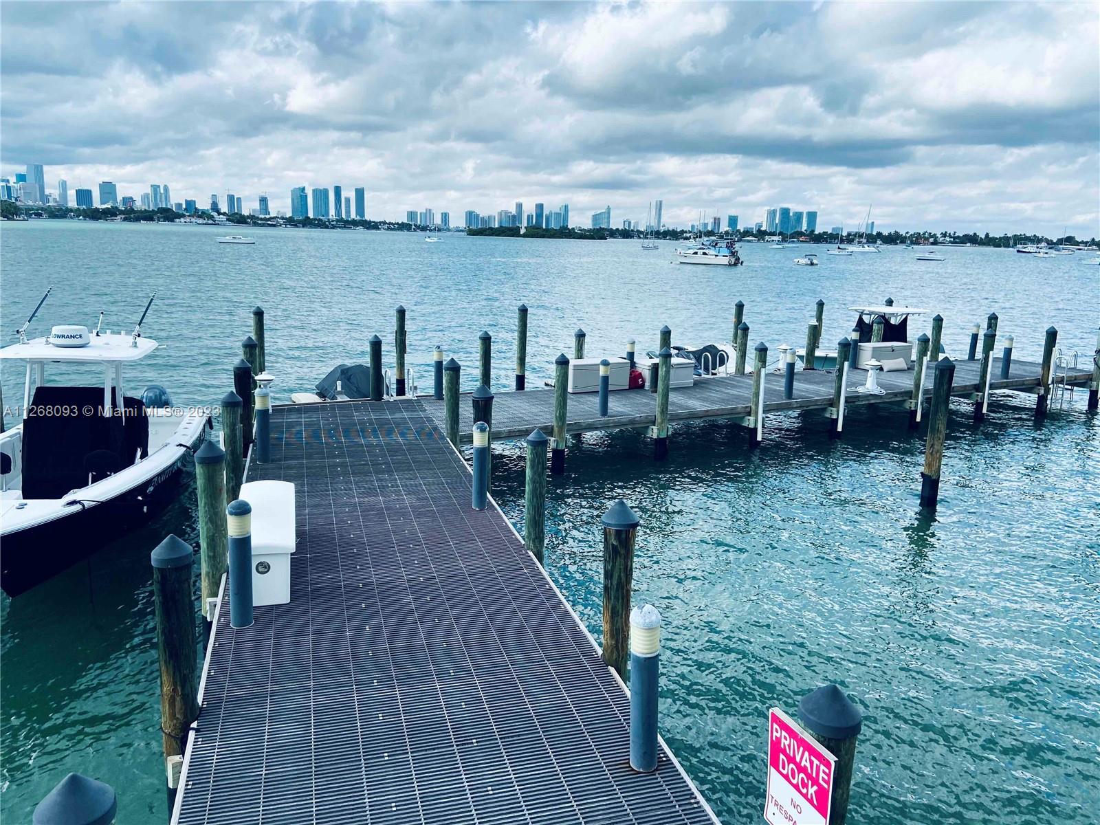 BAYVIEW TERR CONDO - Residential