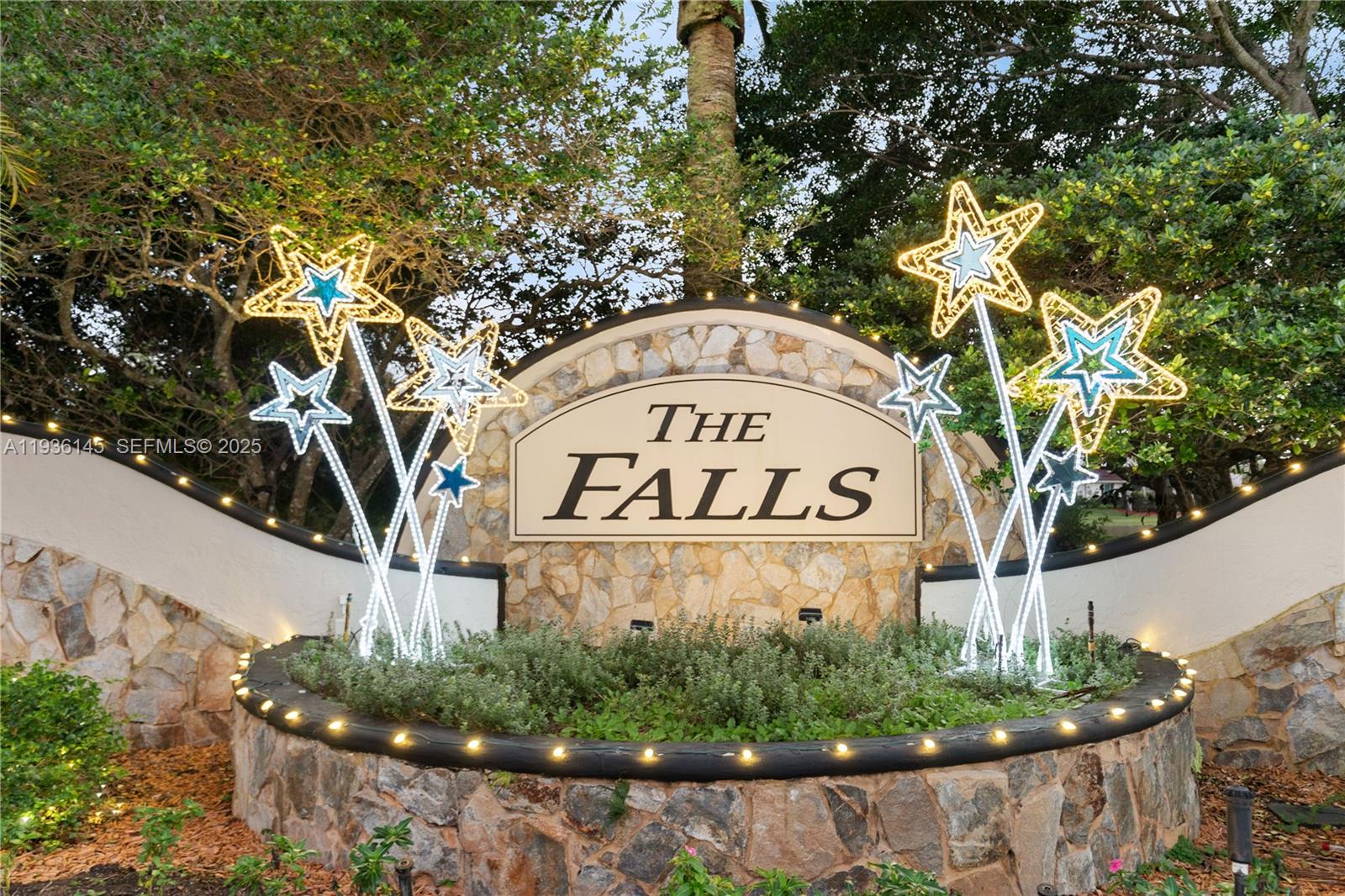 The Falls - Residential