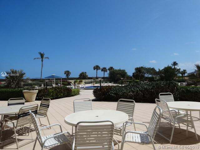 OCEAN TRAIL CONDO I - Residential