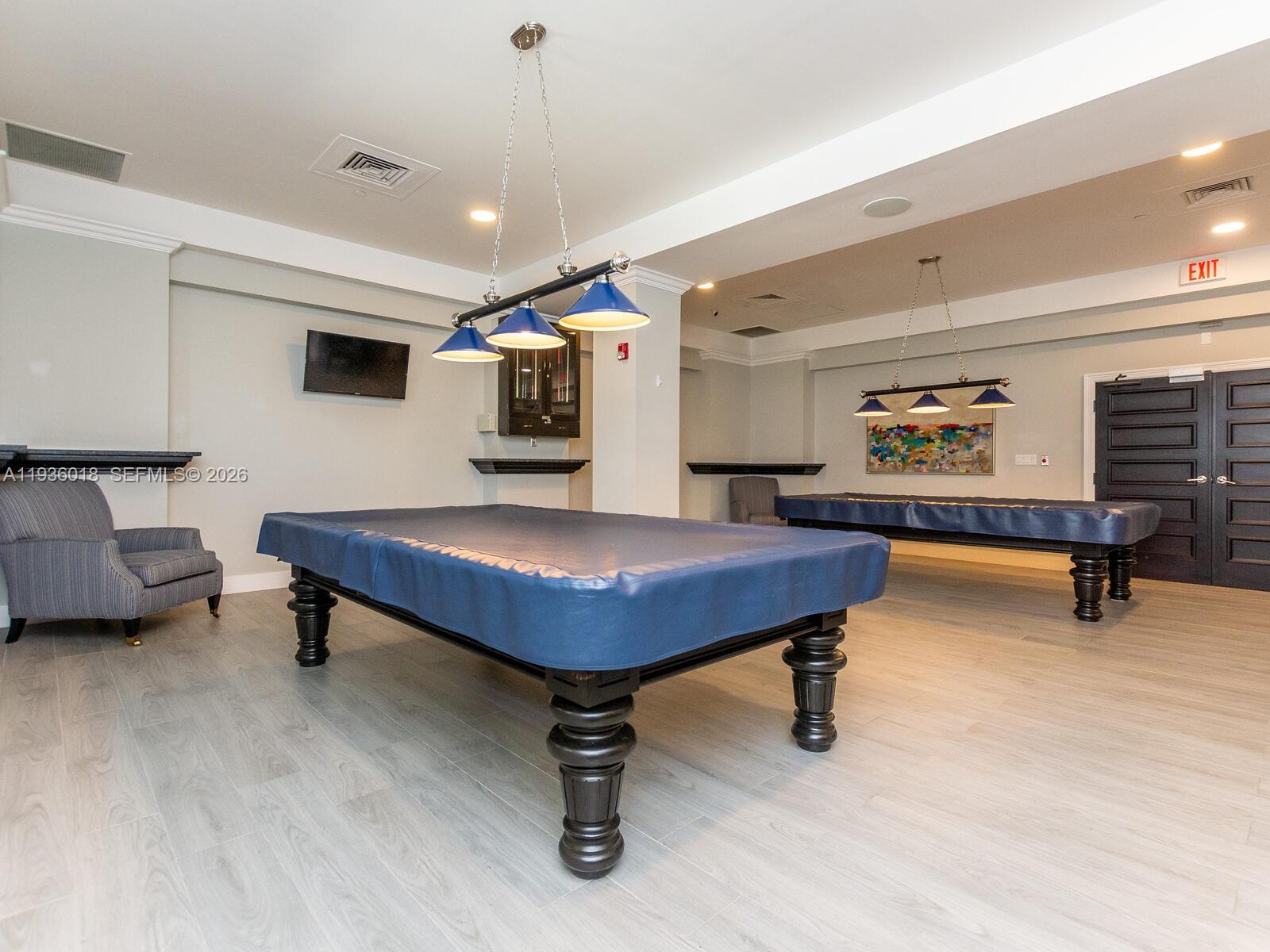 THE WAVE CONDO - Residential Lease