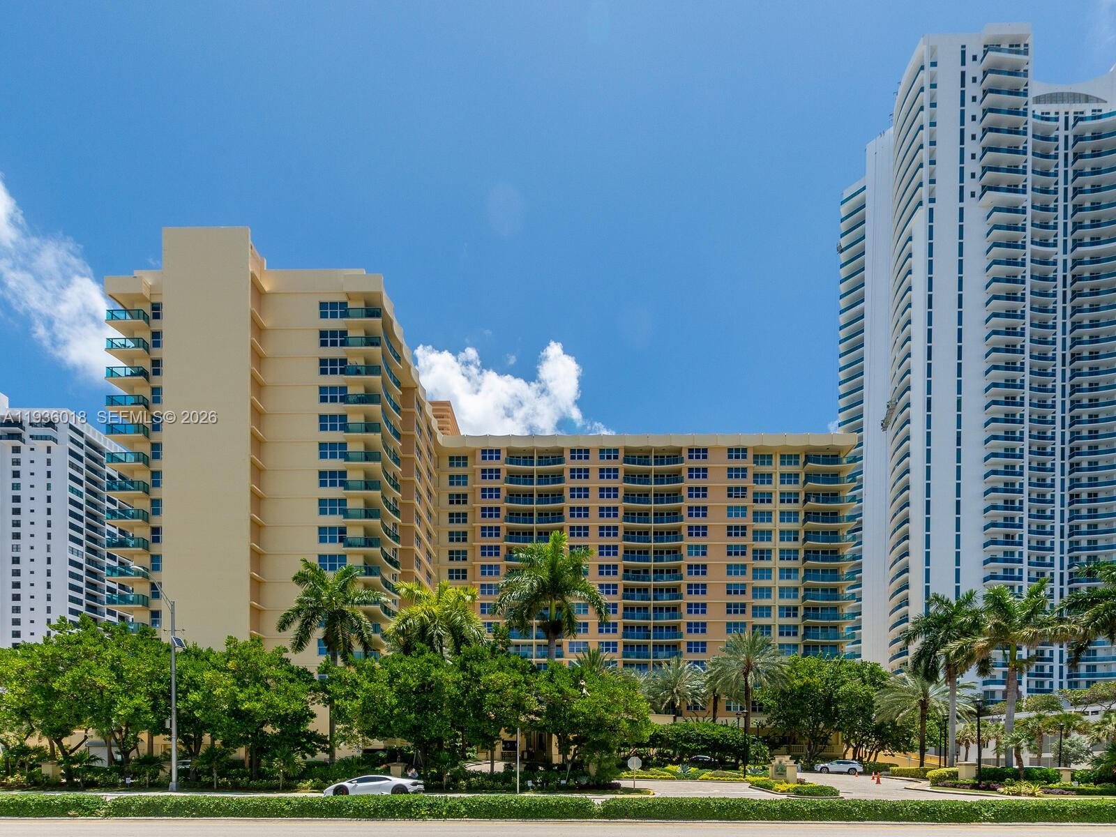 THE WAVE CONDO - Residential Lease