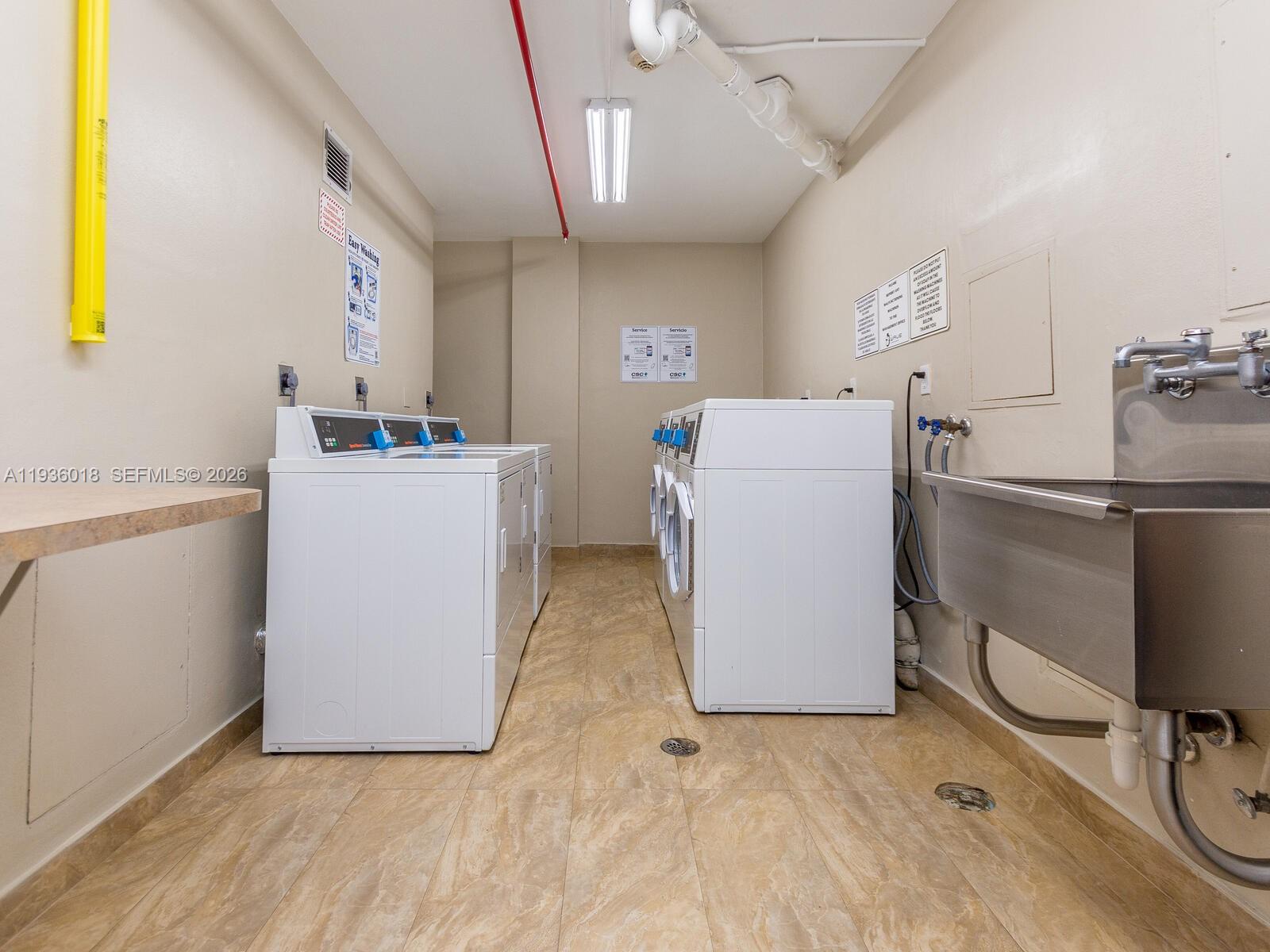 THE WAVE CONDO - Residential Lease