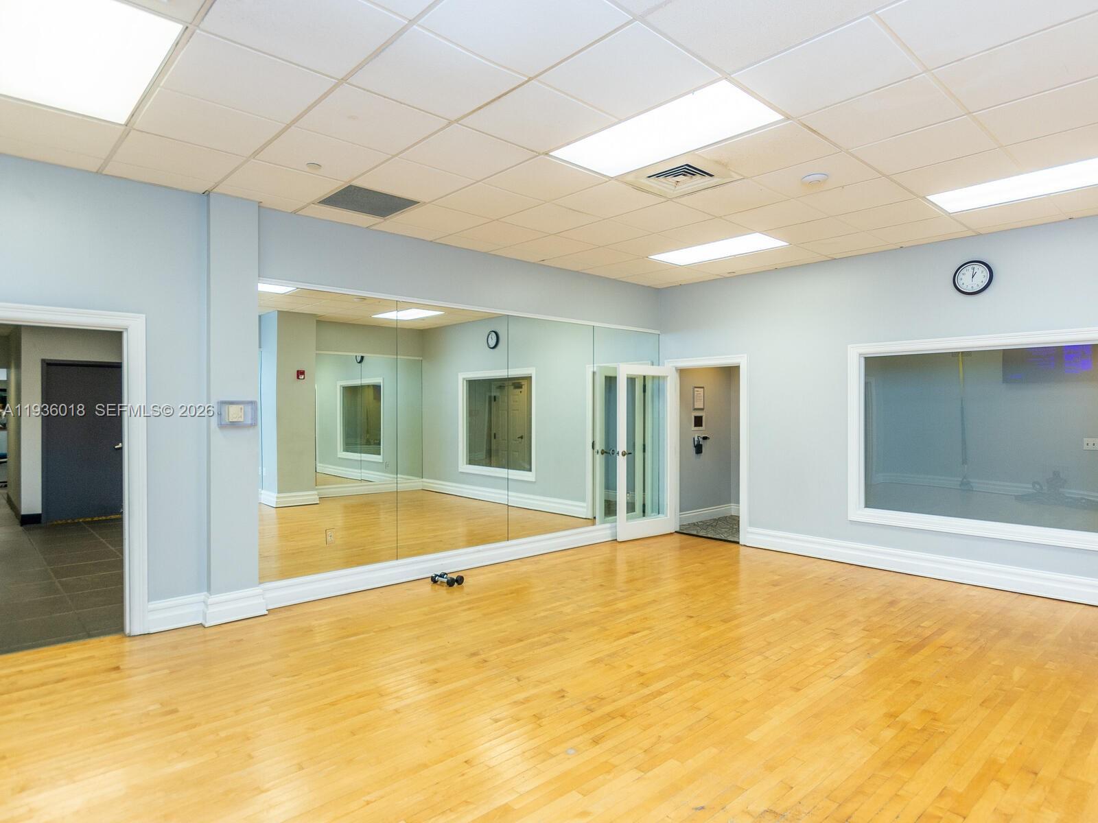 THE WAVE CONDO - Residential Lease