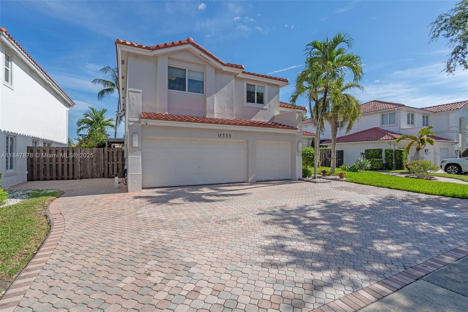 11335 NW 66th St