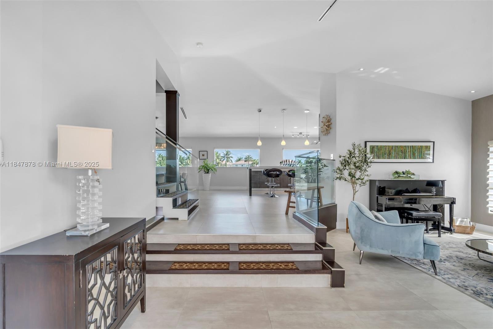 11335 NW 66th St