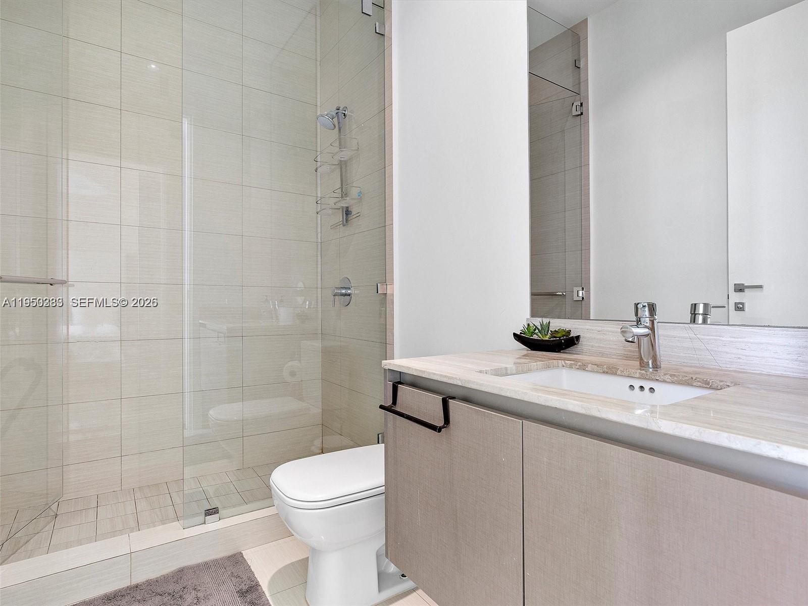 ECHO CONDO - Residential