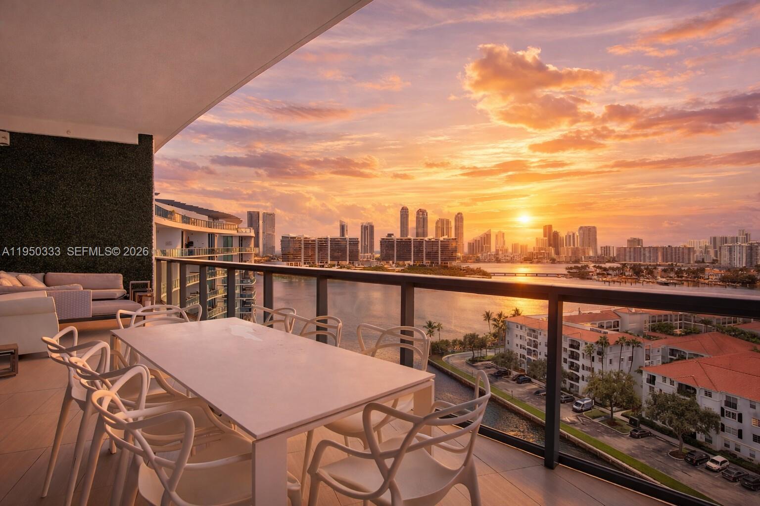 ECHO CONDO - Residential