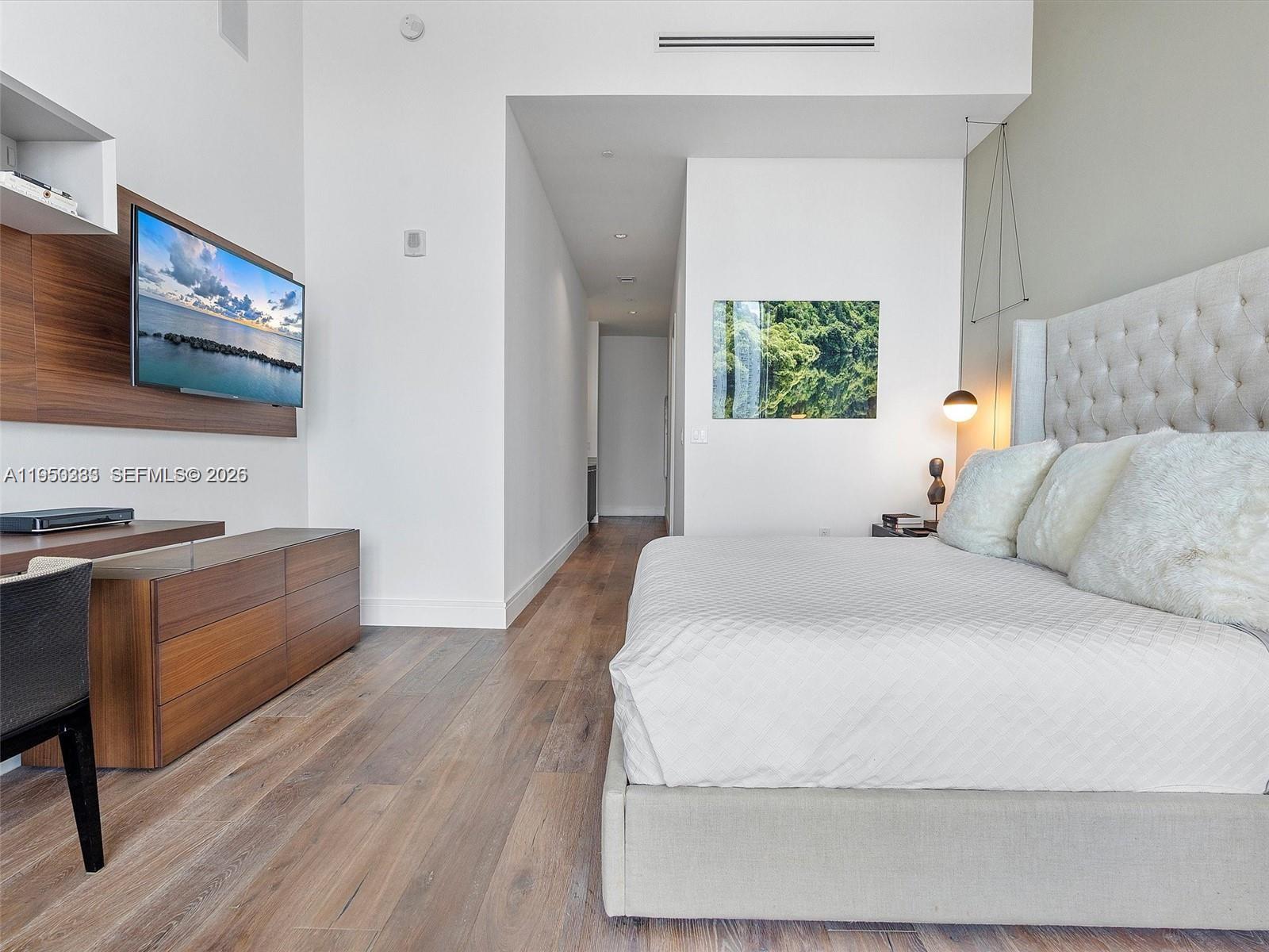 ECHO CONDO - Residential