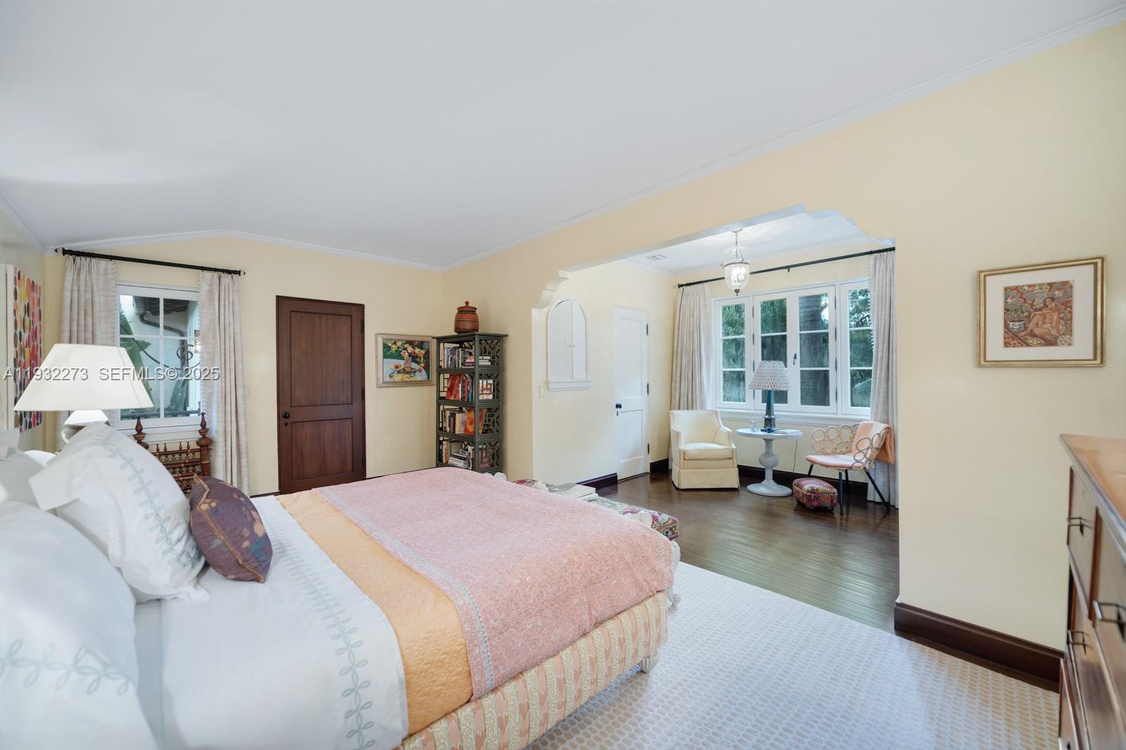 THE MOORINGS - Residential