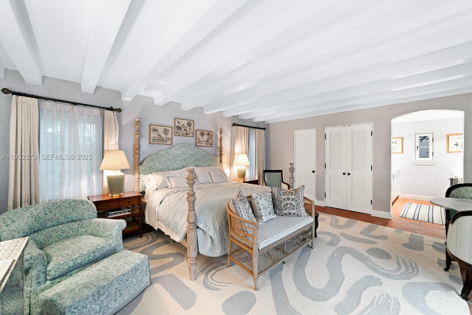 THE MOORINGS - Residential