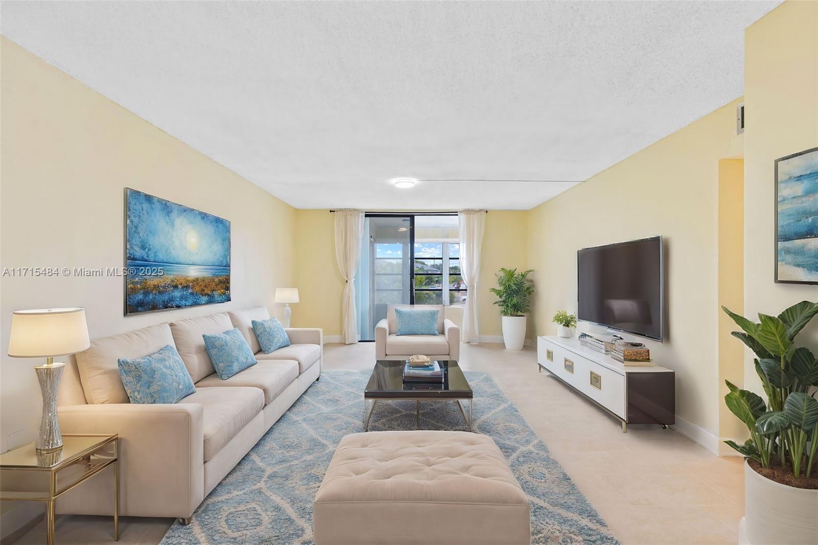 SOMERSET AT LAUDERDALE LA - Residential Lease