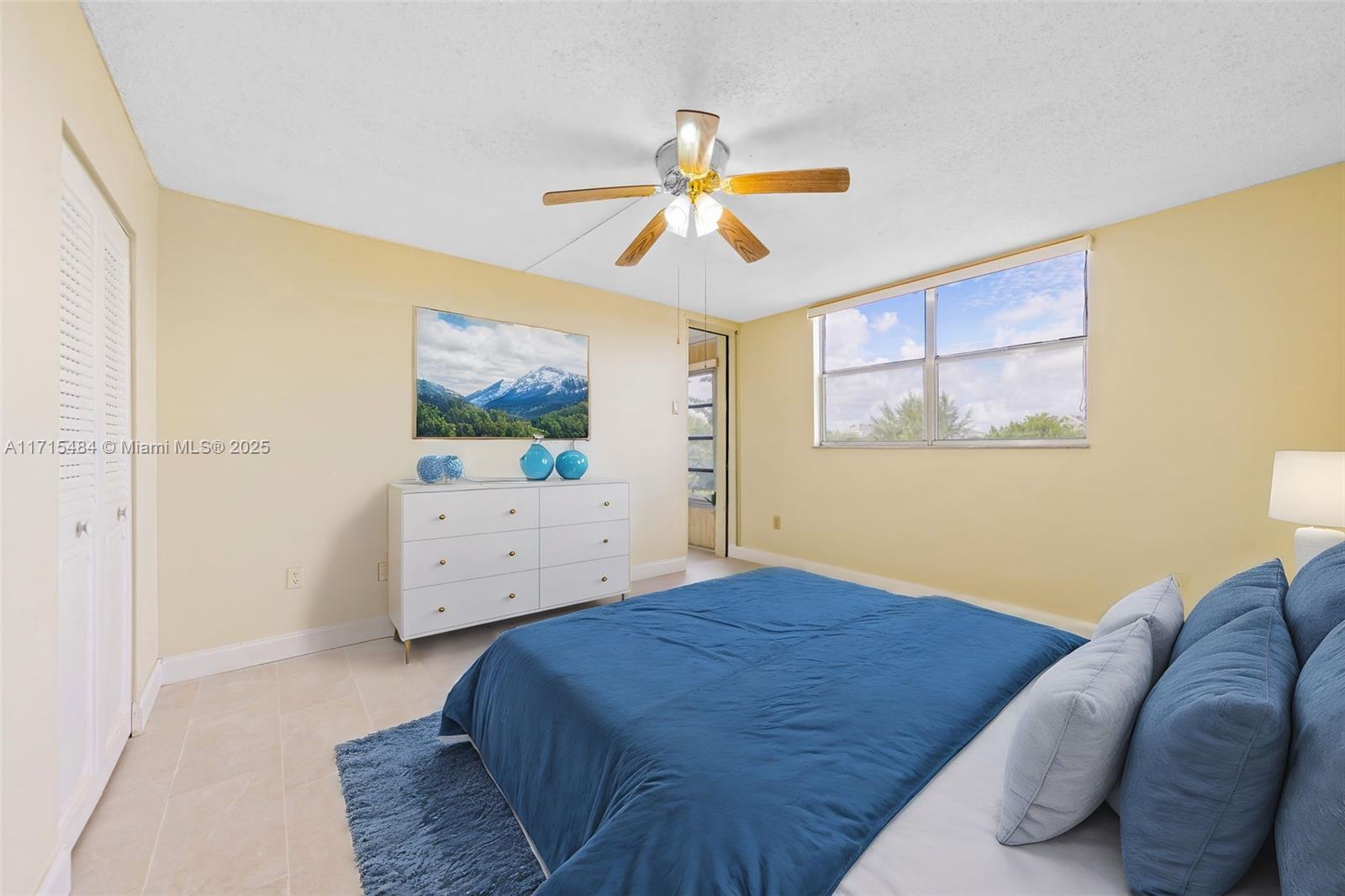 SOMERSET AT LAUDERDALE LA - Residential Lease