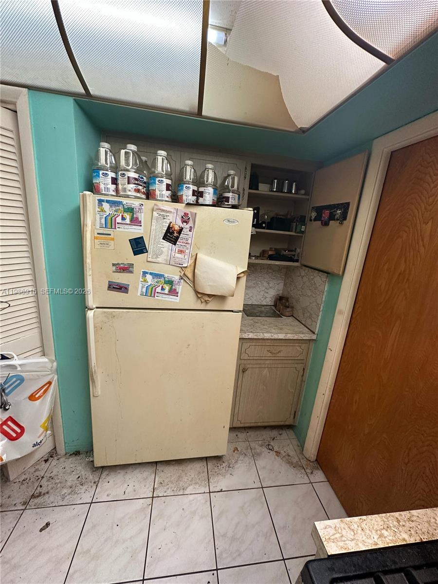 DANIA HOMESITES - Residential