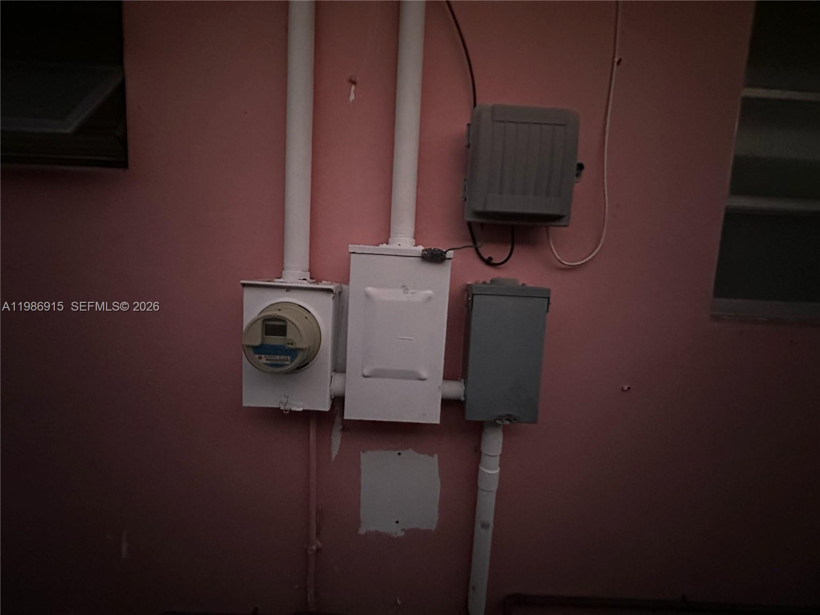 DANIA HOMESITES - Residential