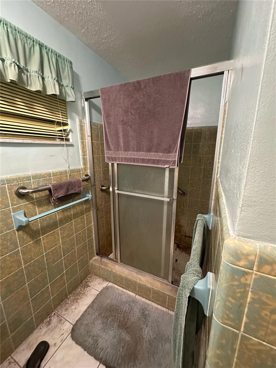 DANIA HOMESITES - Residential