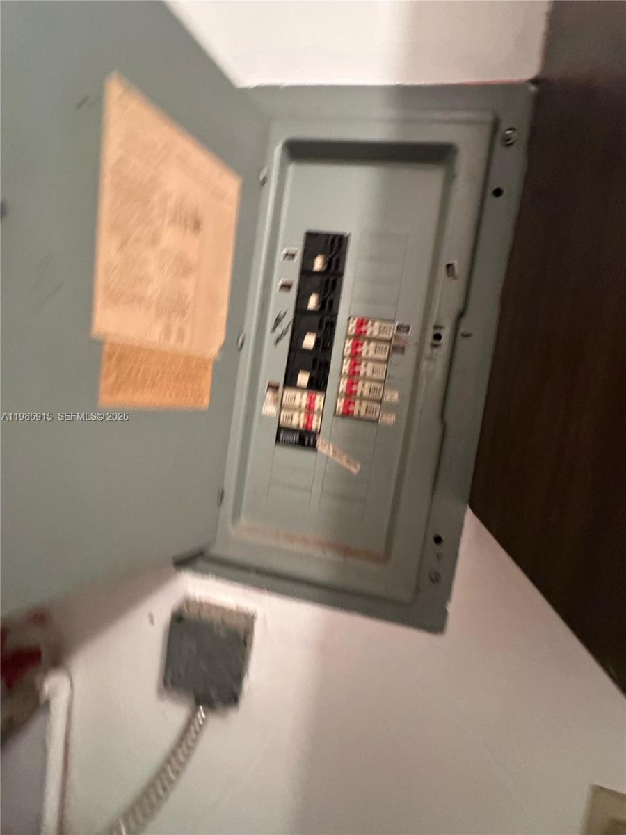 DANIA HOMESITES - Residential