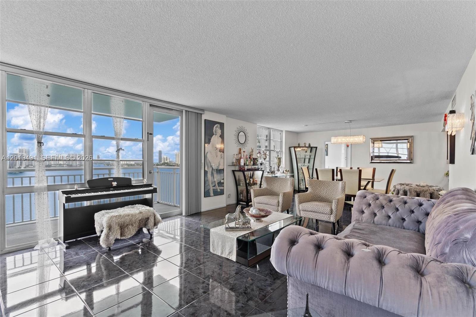 WINSTON TOWERS 500 CONDO - Residential