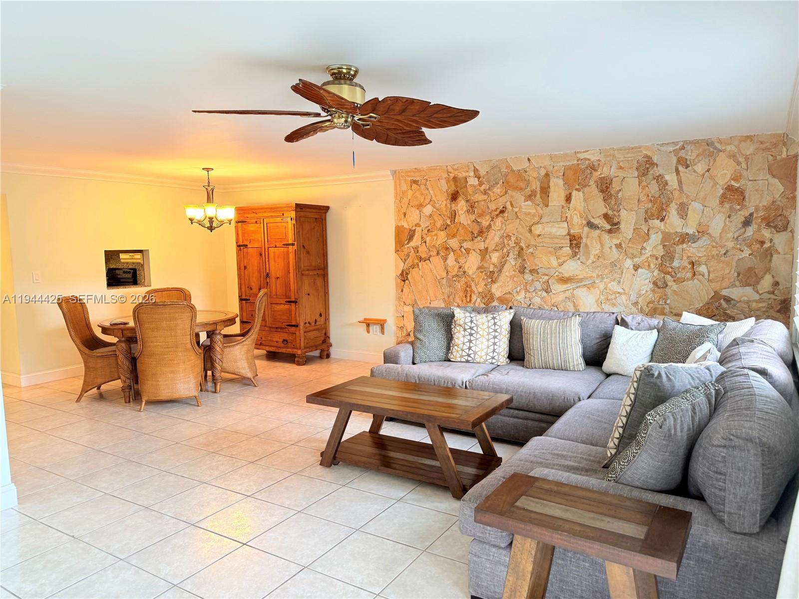 JACARANDA VILLAS NO 2 CON - Residential