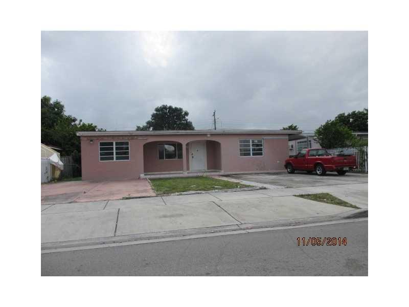 6 53 41 CAROLE ANNE PARK - Residential