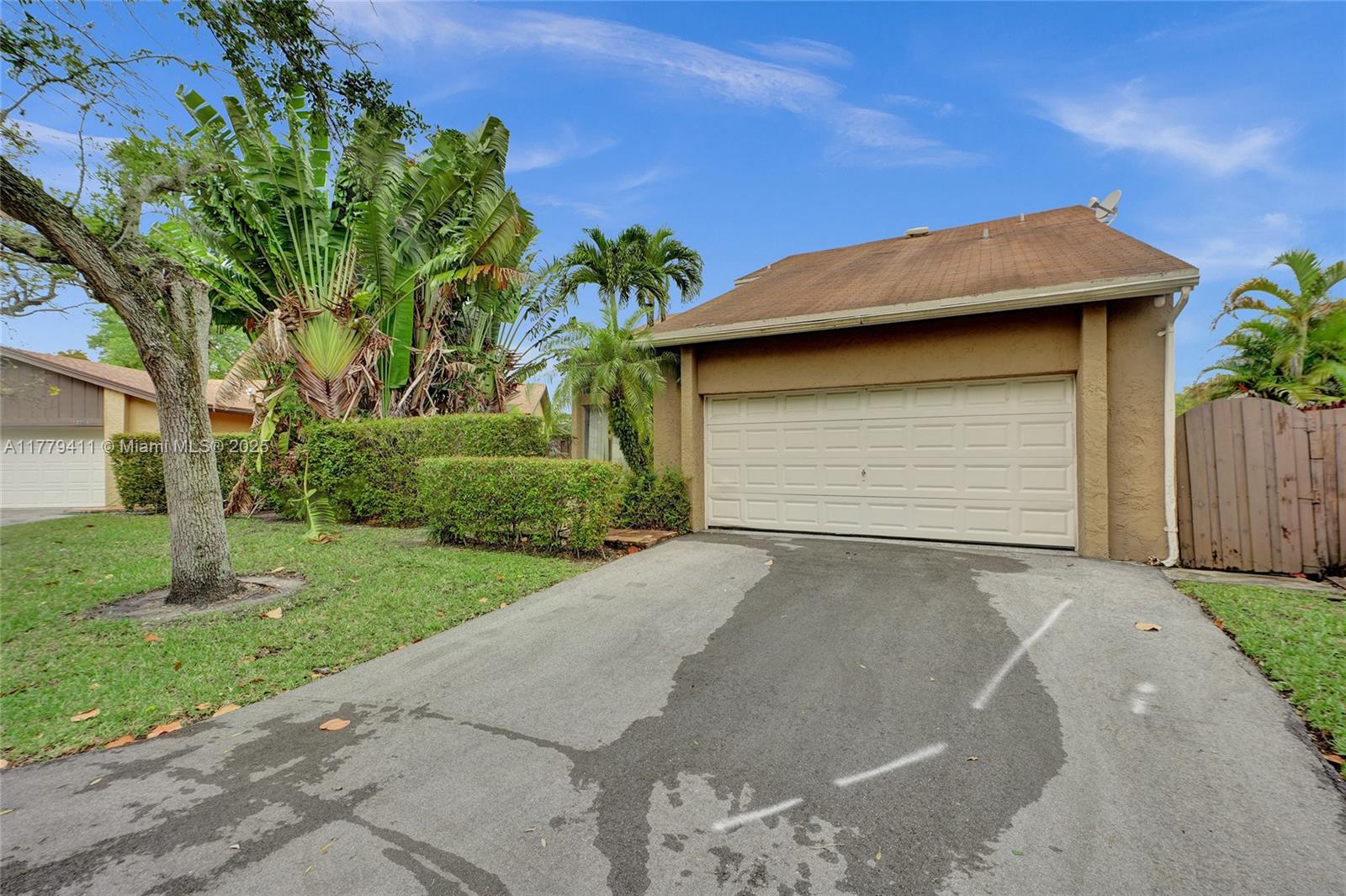 CROSSINGS PATIO HOMES SEC - Residential