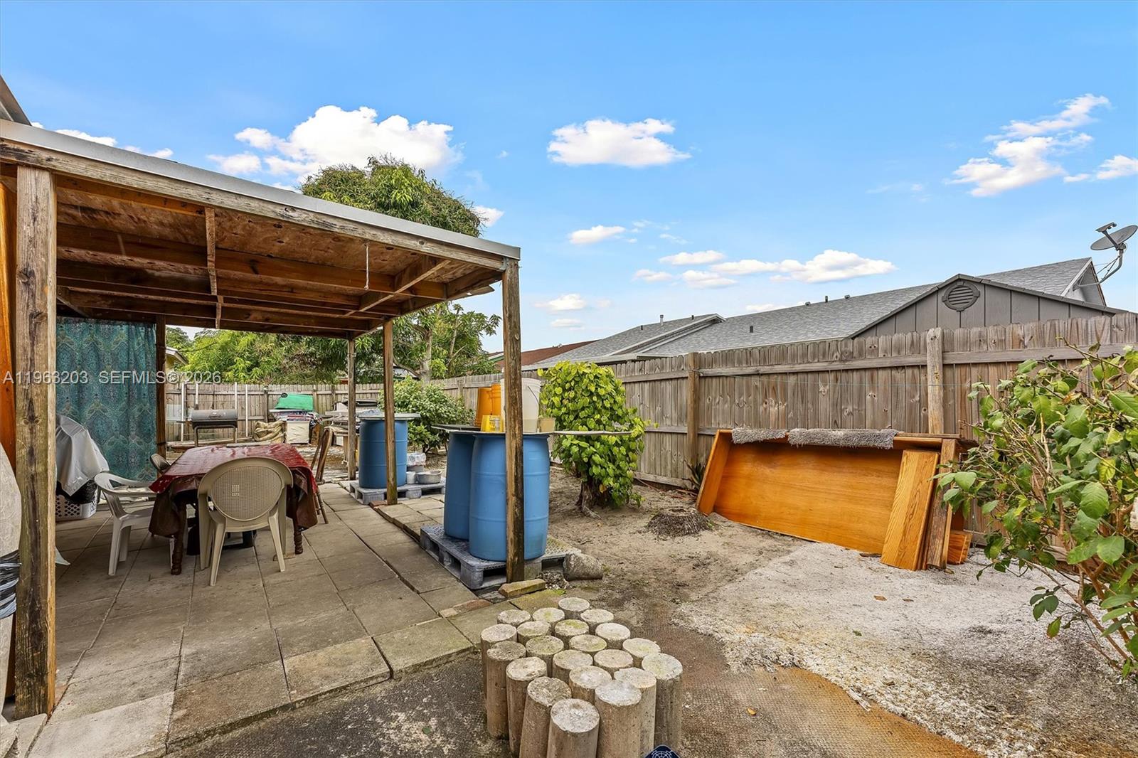 LEE'S CROSSING - Residential