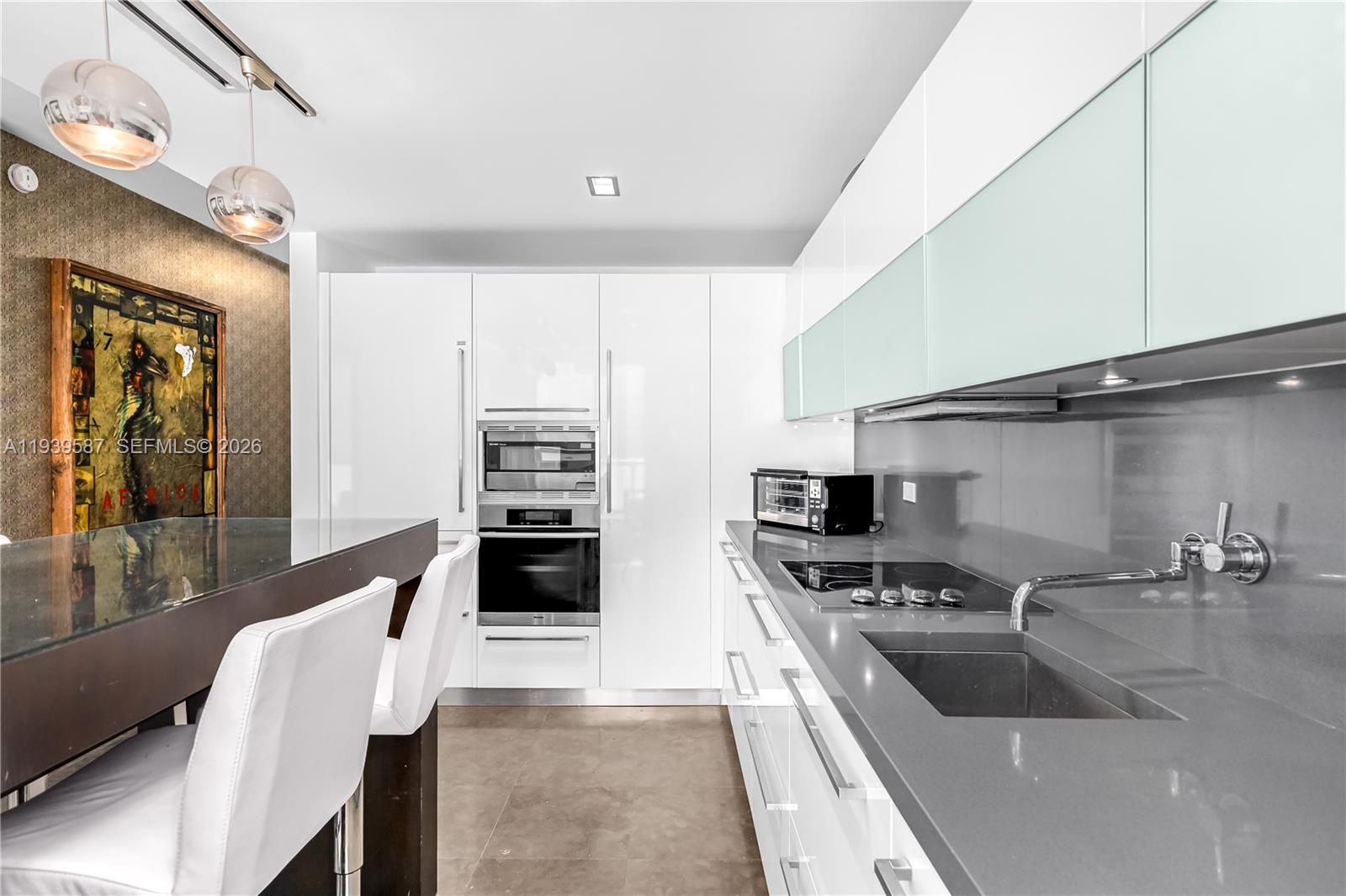 BOULAN SOUTH BEACH CONDO - Residential