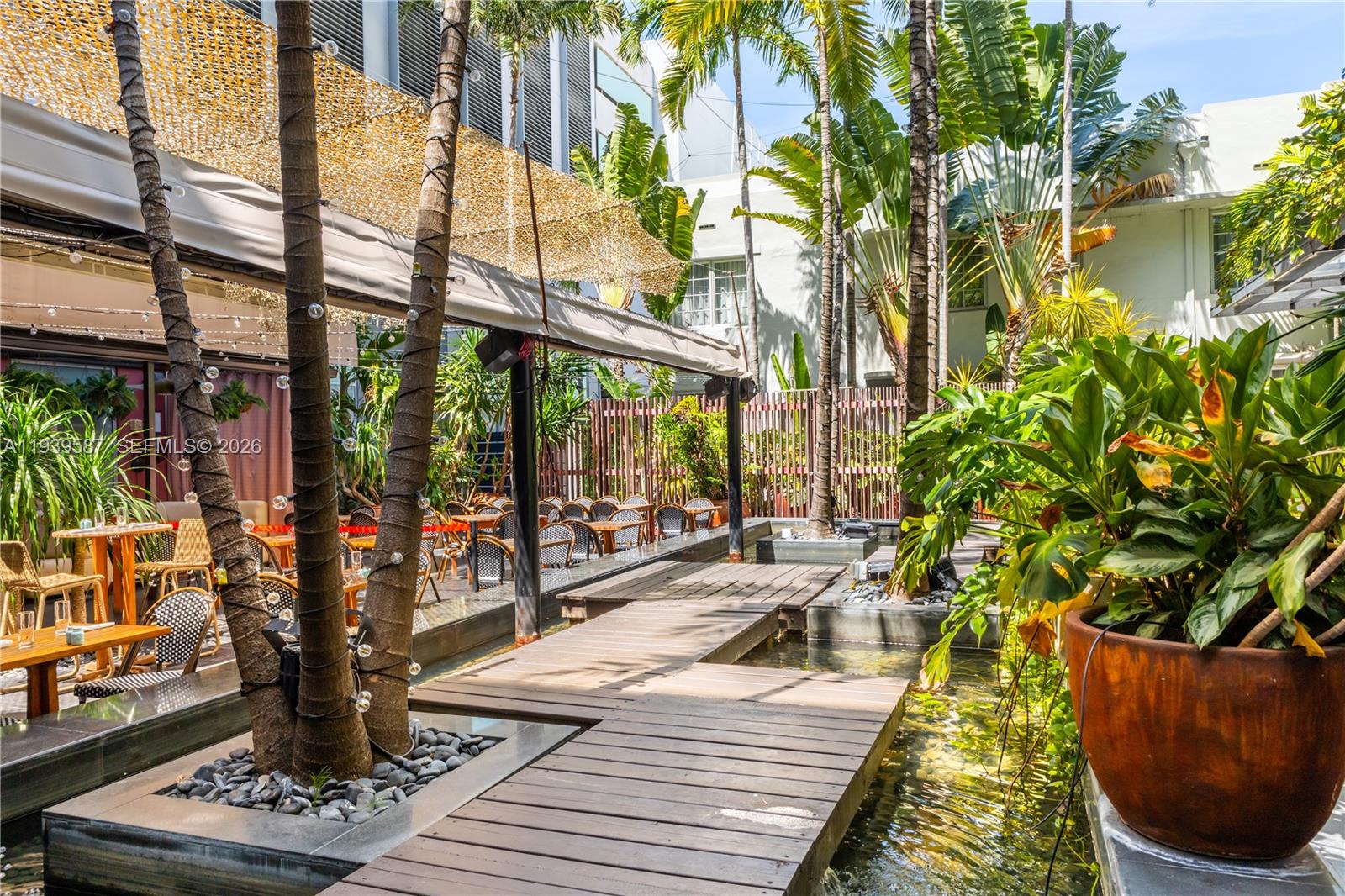 BOULAN SOUTH BEACH CONDO - Residential