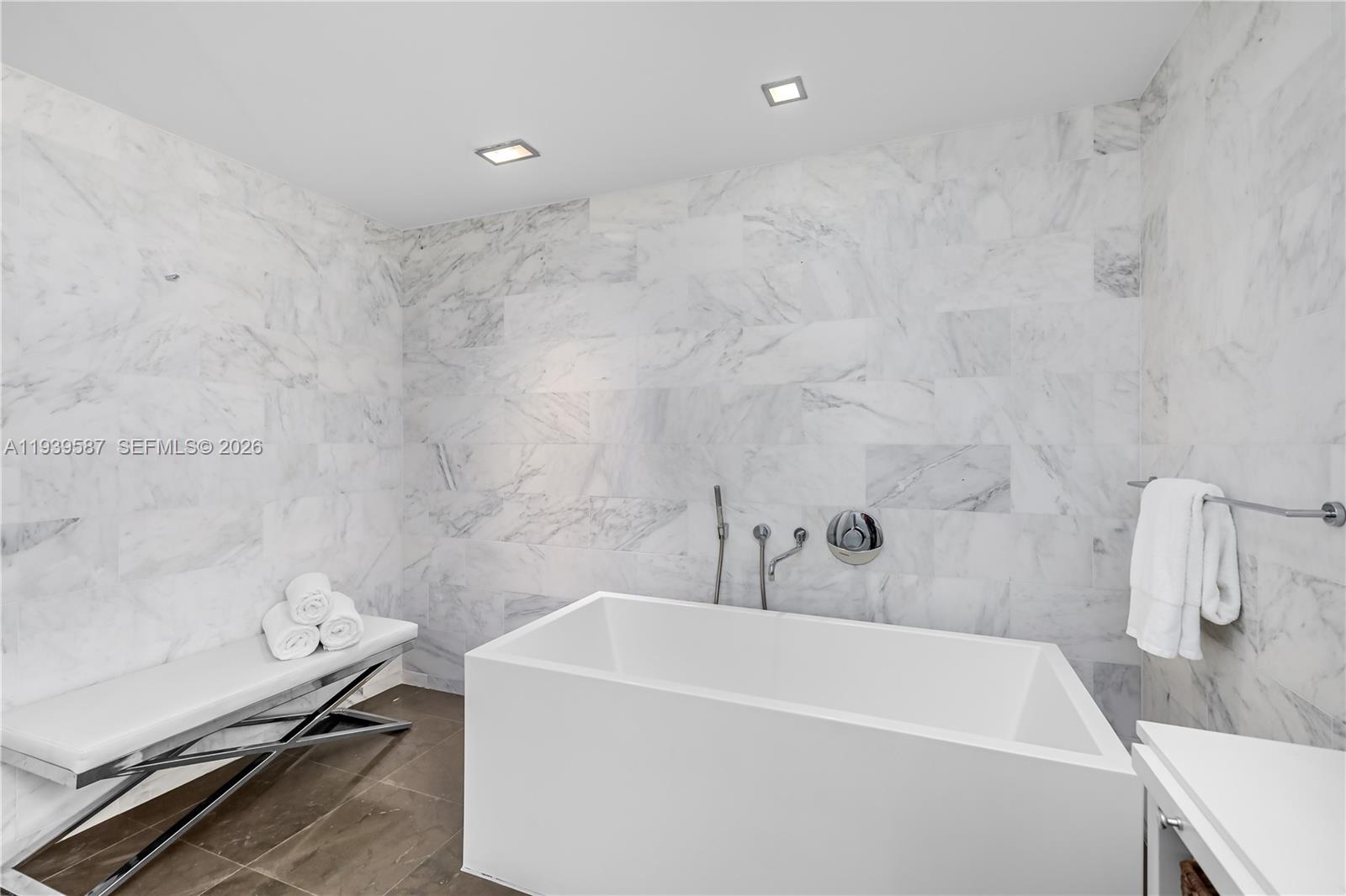 BOULAN SOUTH BEACH CONDO - Residential