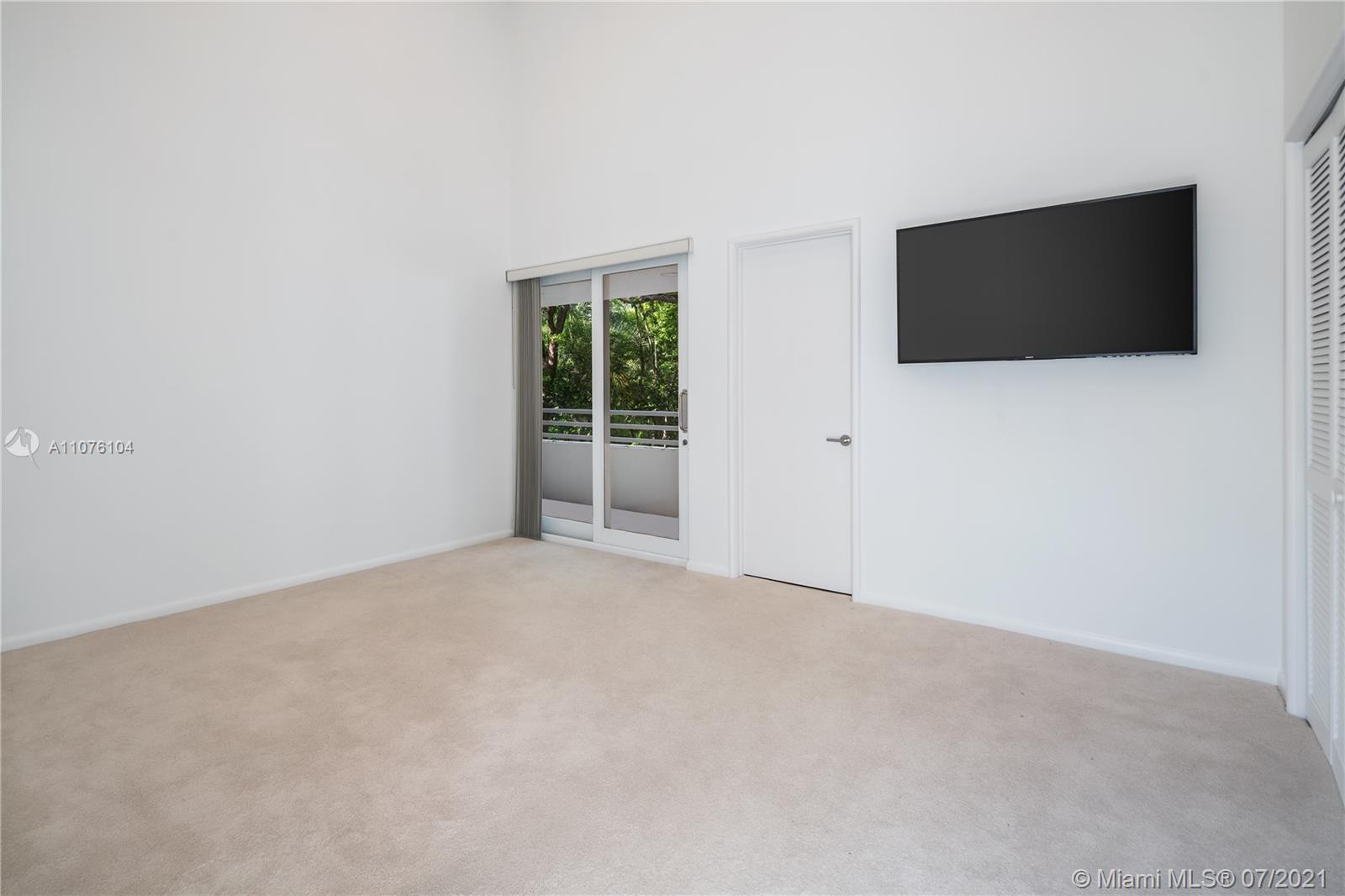 GABLES ESTS NO 4 - Residential