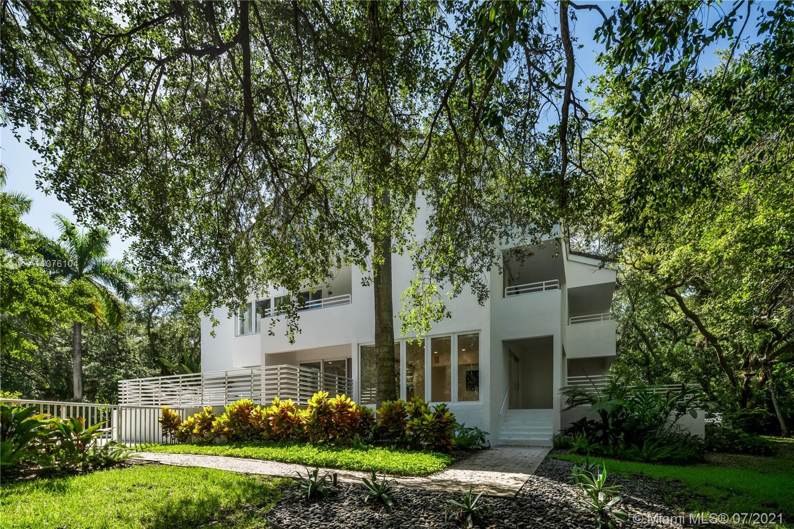 GABLES ESTS NO 4 - Residential