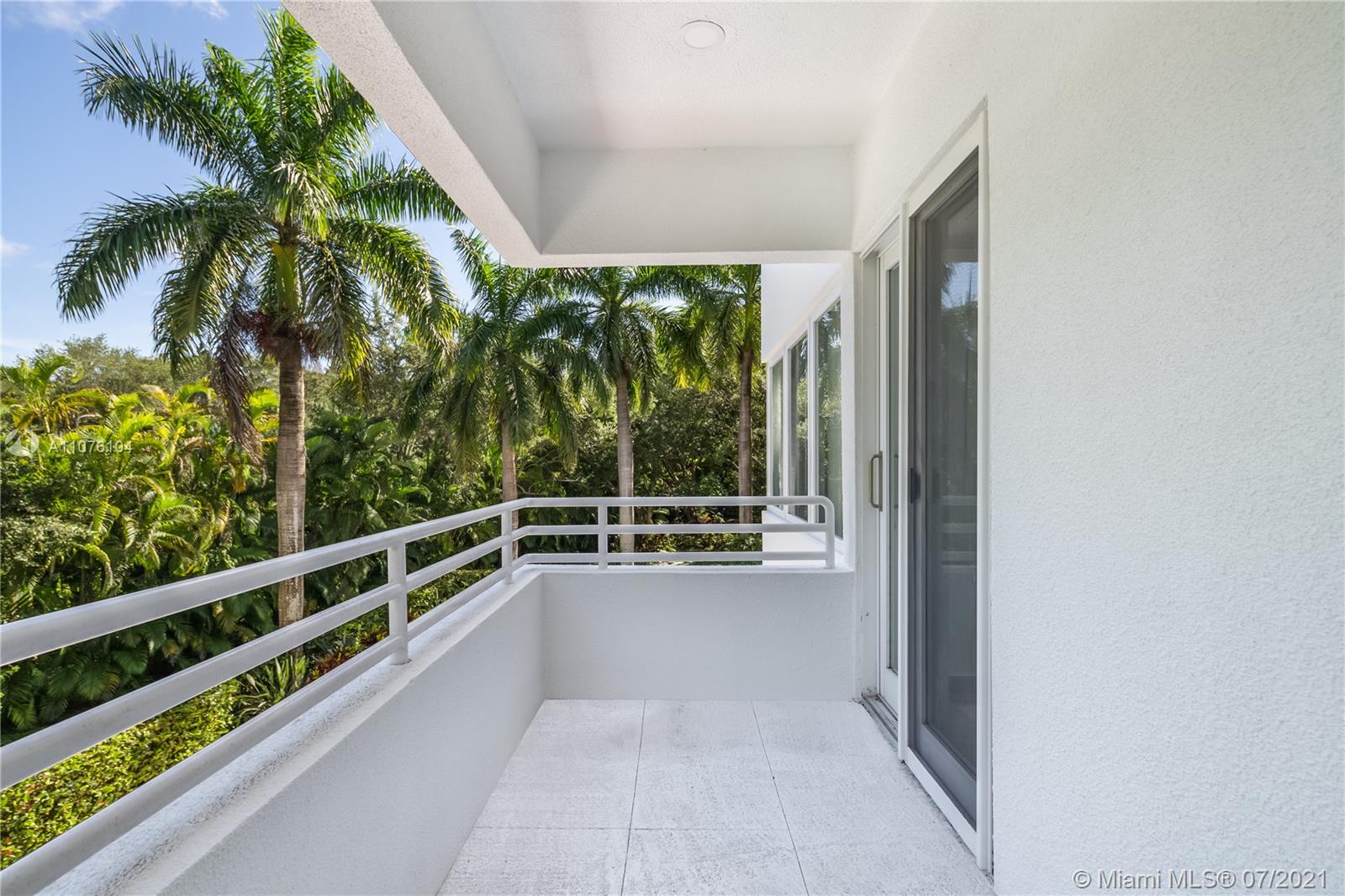 GABLES ESTS NO 4 - Residential