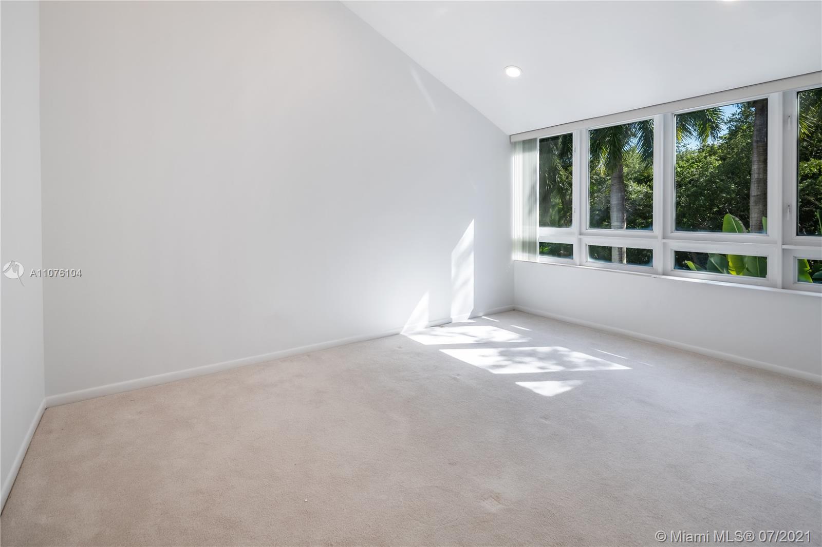 GABLES ESTS NO 4 - Residential