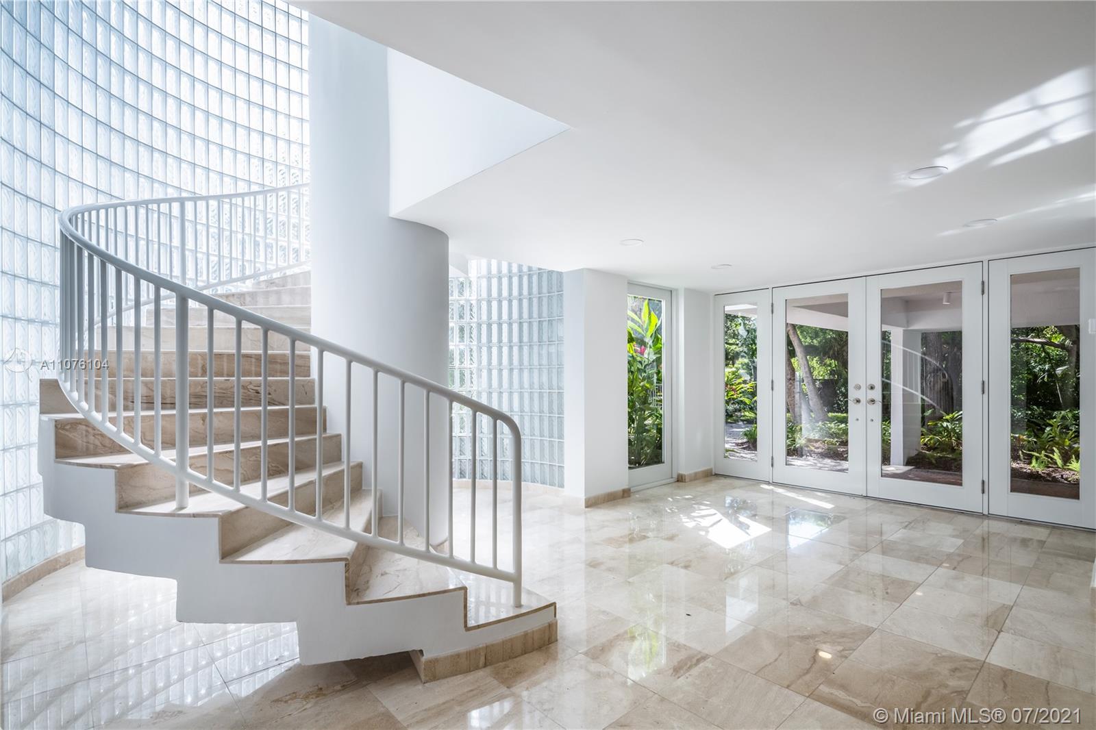 GABLES ESTS NO 4 - Residential