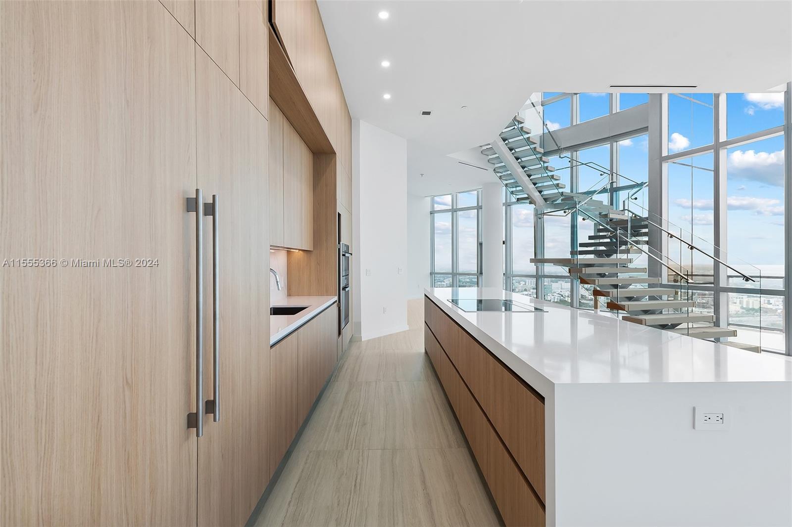 PARAMOUNT MIAMI WORLDCENT - Residential