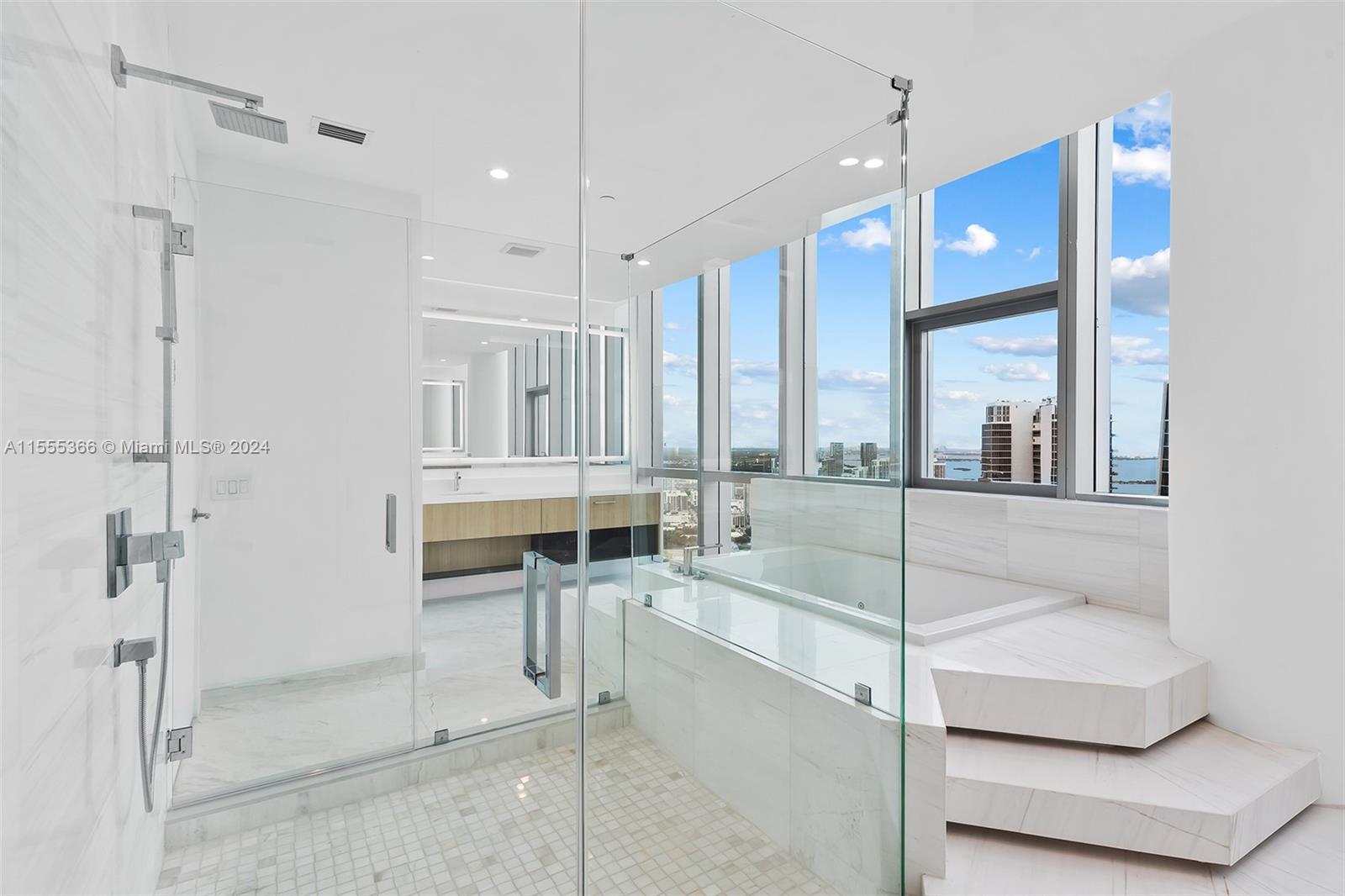 PARAMOUNT MIAMI WORLDCENT - Residential