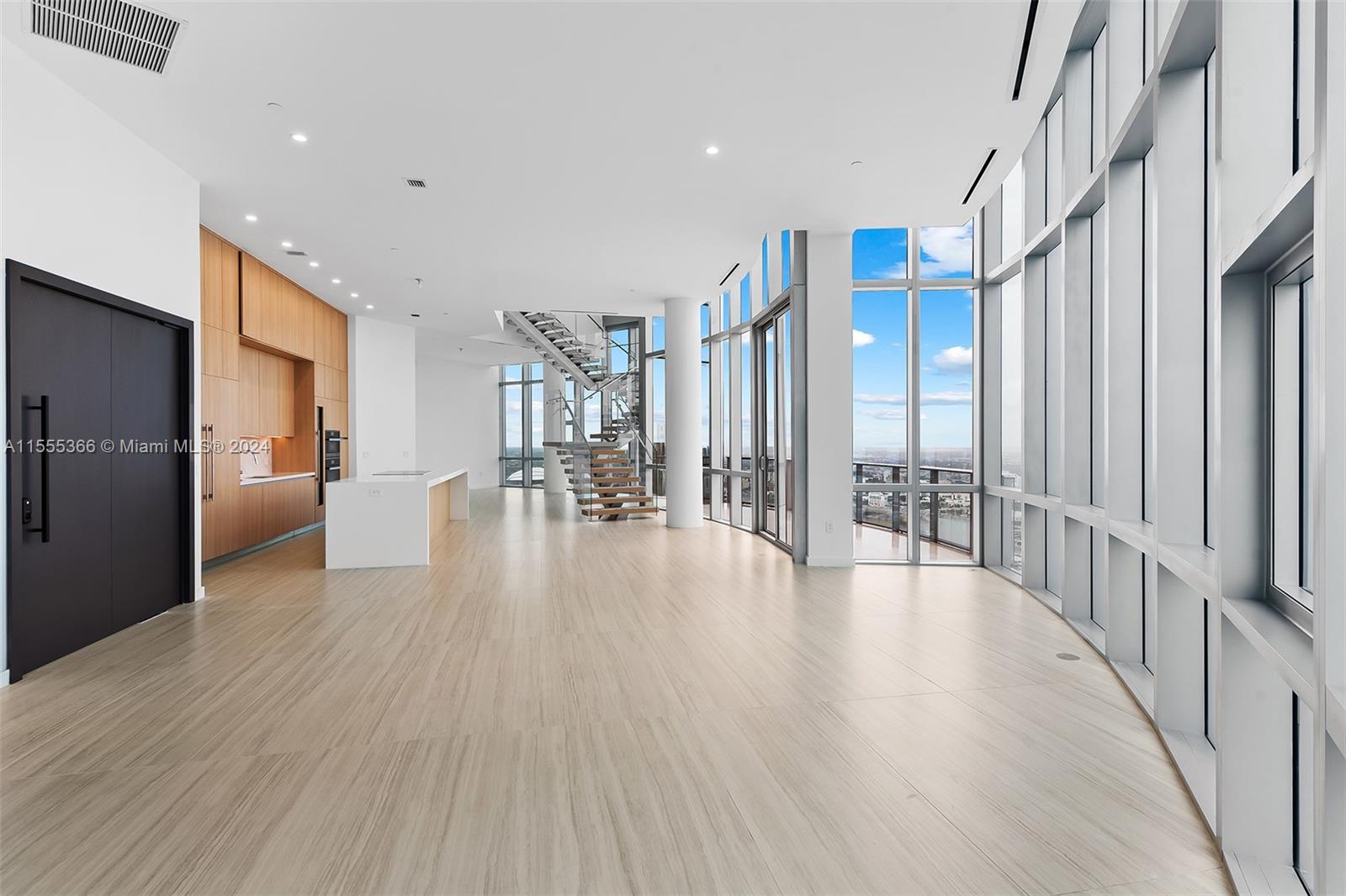 PARAMOUNT MIAMI WORLDCENT - Residential