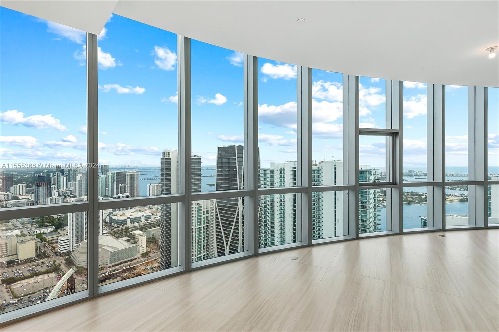 PARAMOUNT MIAMI WORLDCENT - Residential