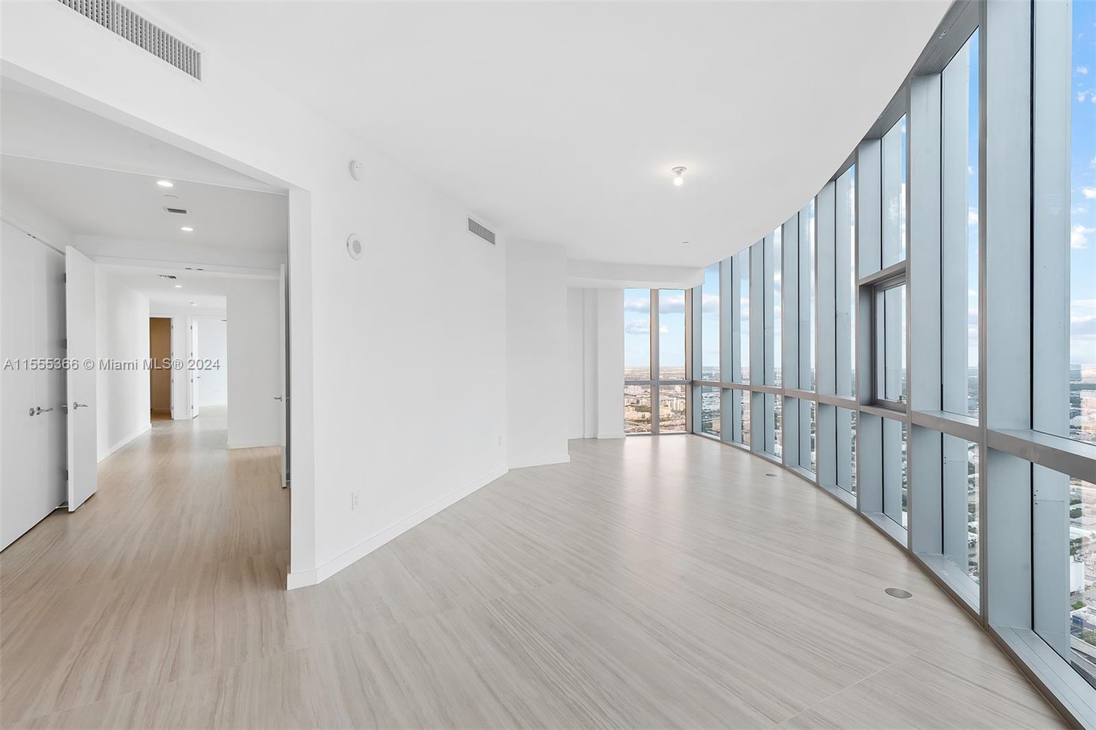 PARAMOUNT MIAMI WORLDCENT - Residential
