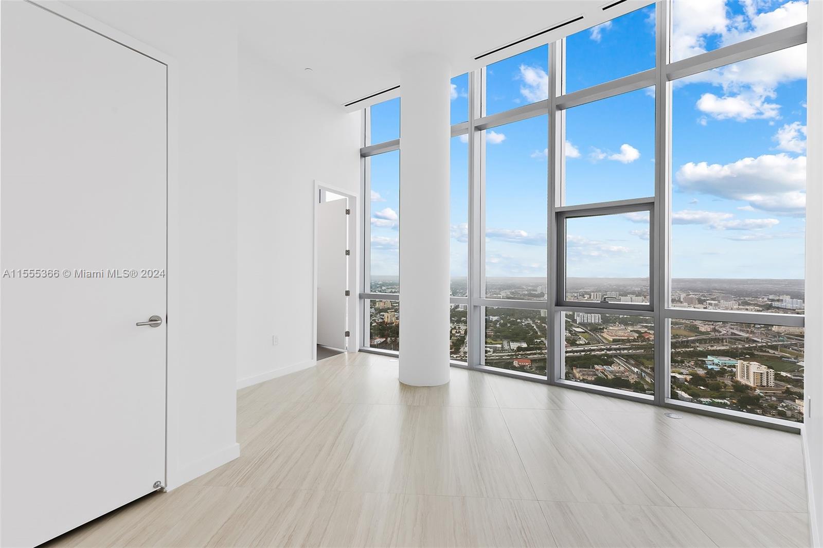 PARAMOUNT MIAMI WORLDCENT - Residential