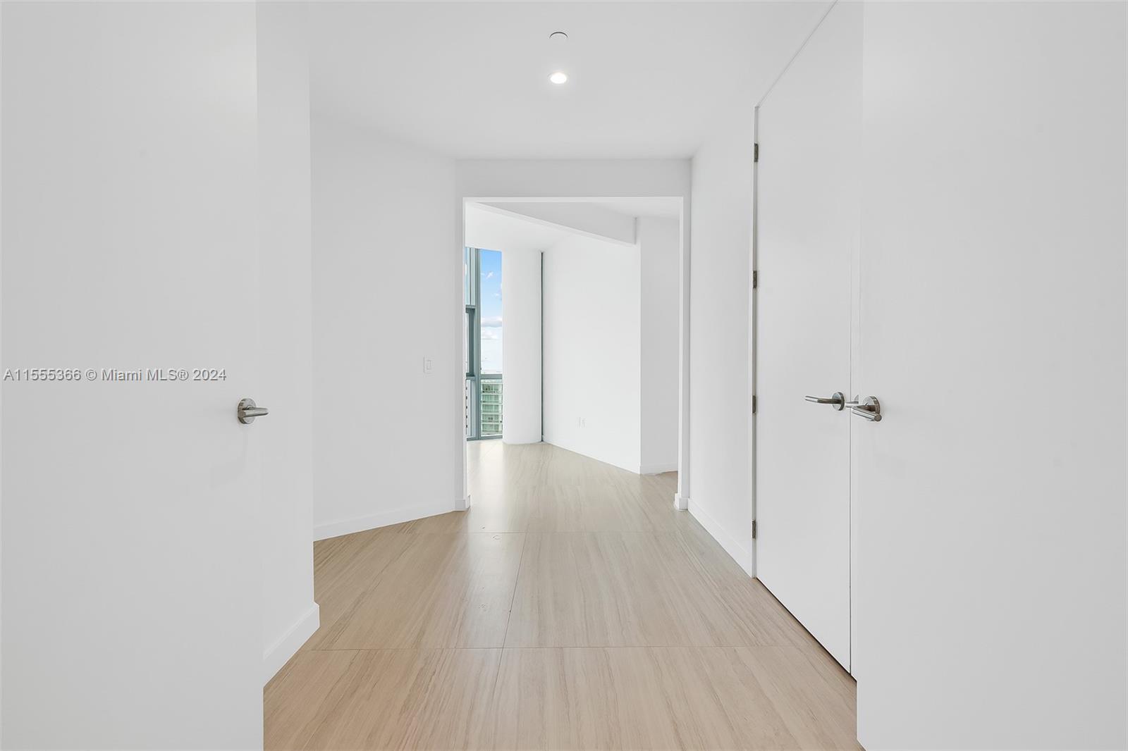 PARAMOUNT MIAMI WORLDCENT - Residential