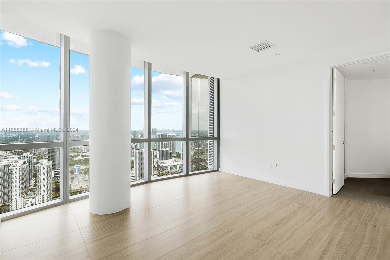PARAMOUNT MIAMI WORLDCENT - Residential