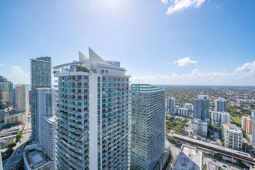 1100 MILLECENTO RESIDENCE - Residential
