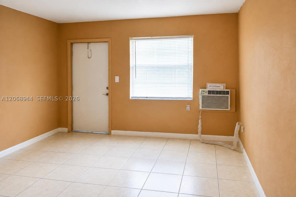 Photo of 119 NW 3rd St, Hallandale Beach, FL 33009 (MLS # A12068944)