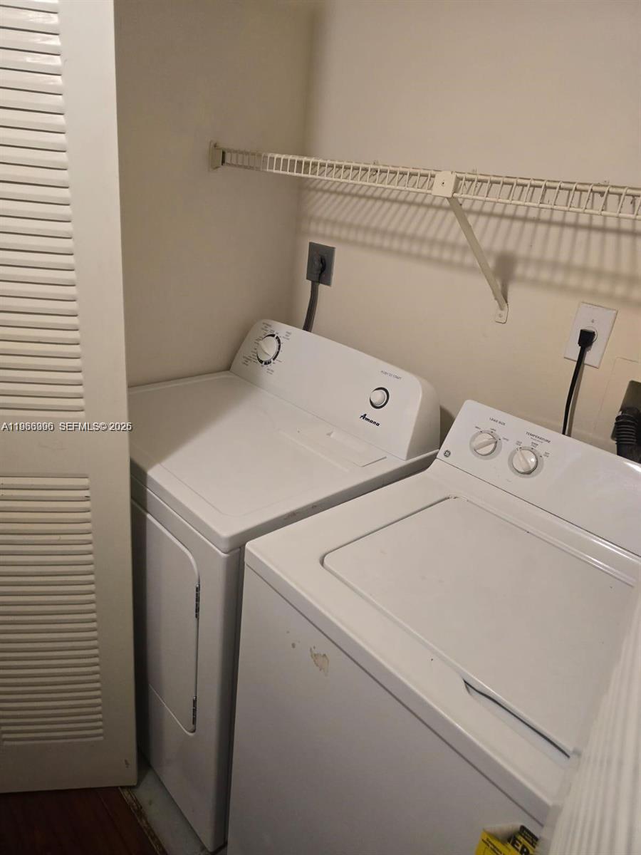 SOUTH PALM PLACE CONDO - Residential