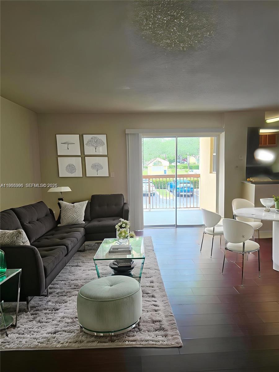 SOUTH PALM PLACE CONDO - Residential