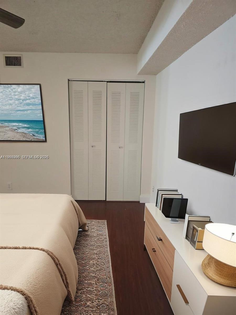 SOUTH PALM PLACE CONDO - Residential