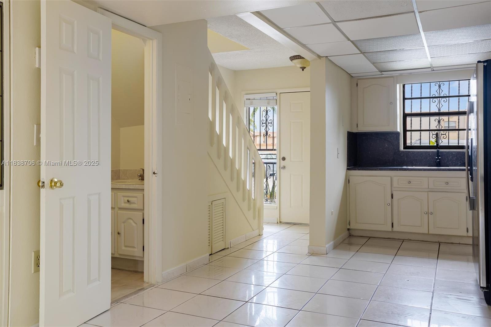 LAGO BELLO CONDO #1 - Residential