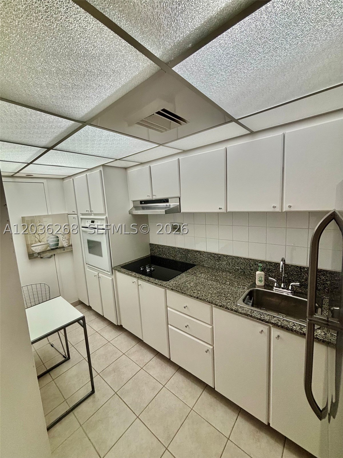 1000 West Ave 822